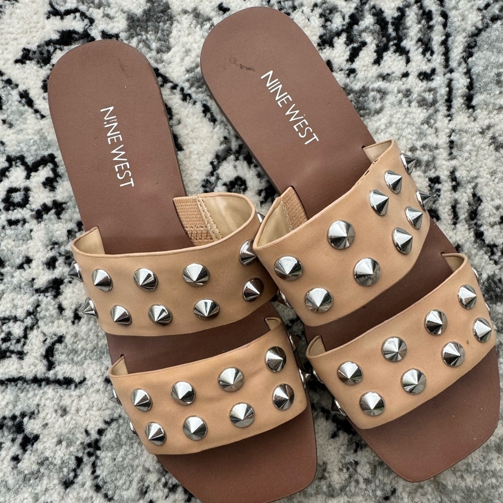 Nine West Flat Sandal